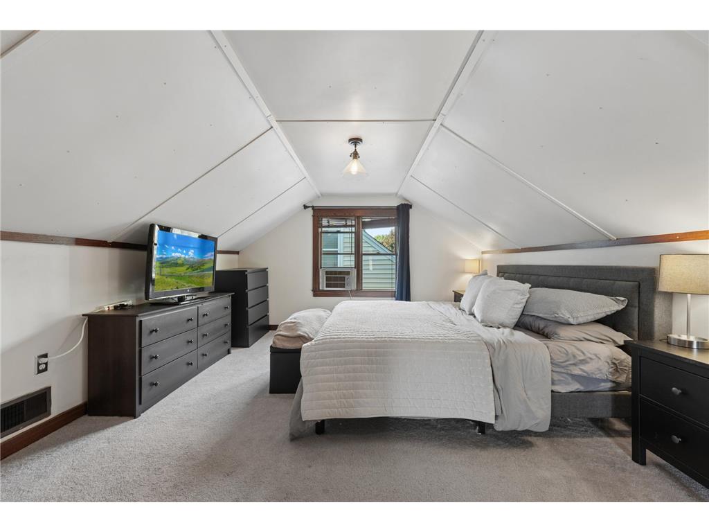 1576 Grotto Street N Saint Paul MN 55117 7092140 image16