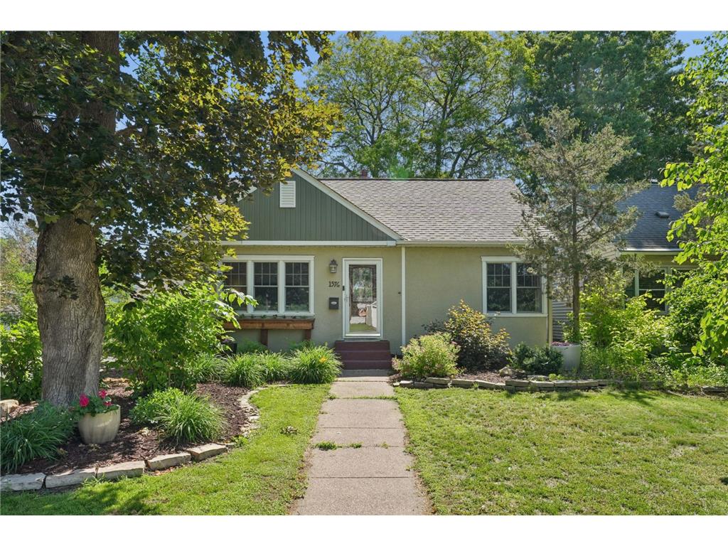 1576 Grotto Street N Saint Paul MN 55117 7092140 image2