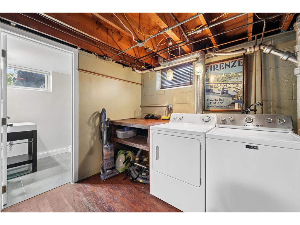 1576 Grotto Street N Saint Paul MN 55117 7092140 image23