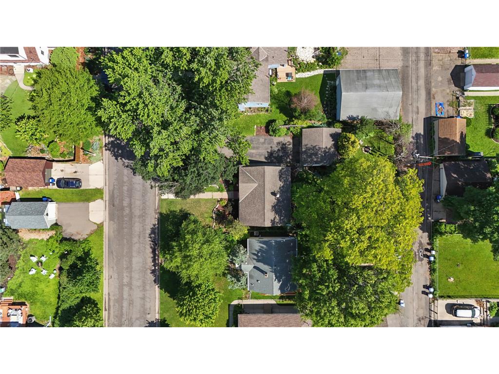 1576 Grotto Street N Saint Paul MN 55117 7092140 image31