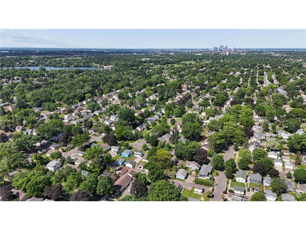 1576 Grotto Street N Saint Paul MN 55117 7092140 image32