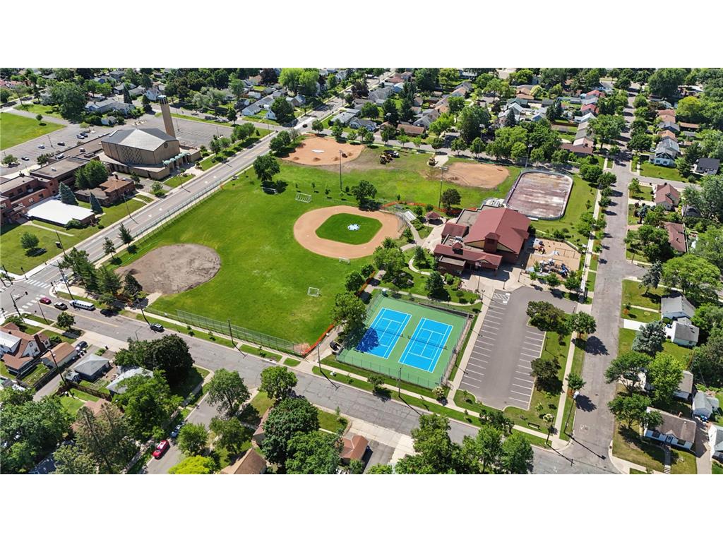 1576 Grotto Street N Saint Paul MN 55117 7092140 image33