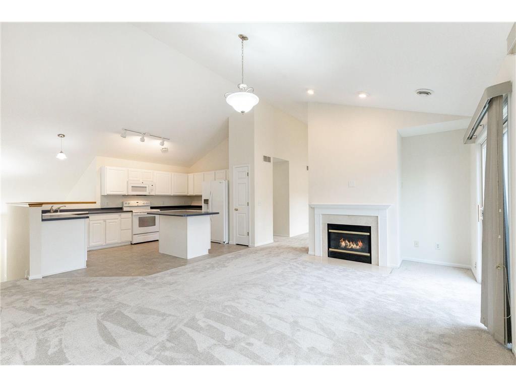 15761 France Way #312 Apple Valley MN 55124 6530172 image1