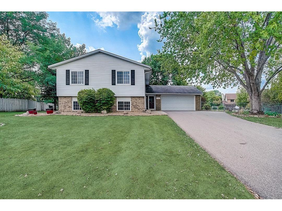 15763 Heywood Court, Apple Valley, MN 55124 MLS 6088082 Edina Realty