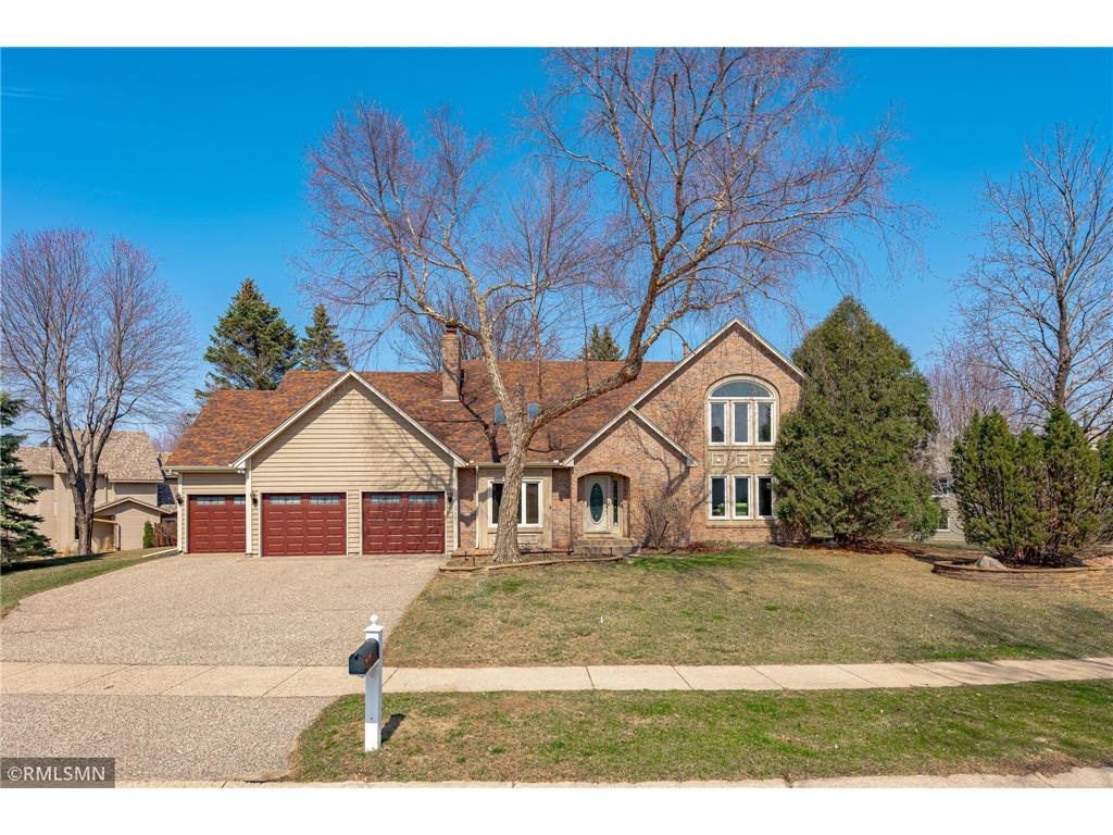 15763 Village Woods Drive, Eden Prairie, MN 55347 MLS 6200359