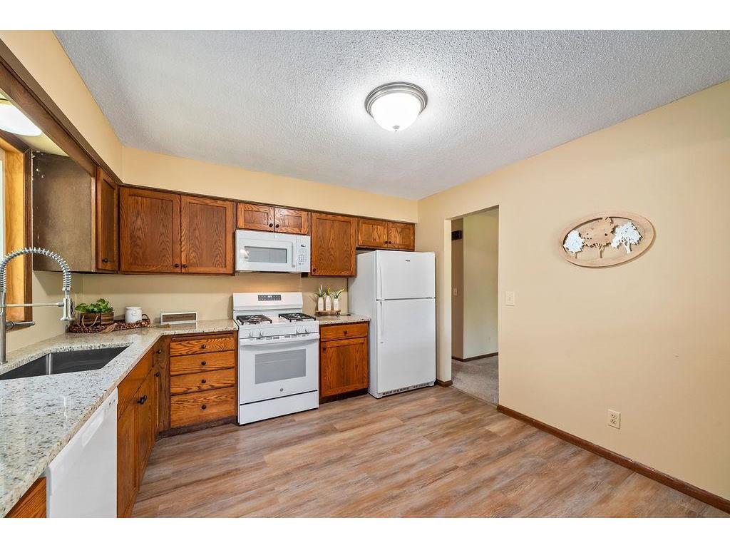 15769 Hayes Trail Apple Valley MN 55124 7074608 image4