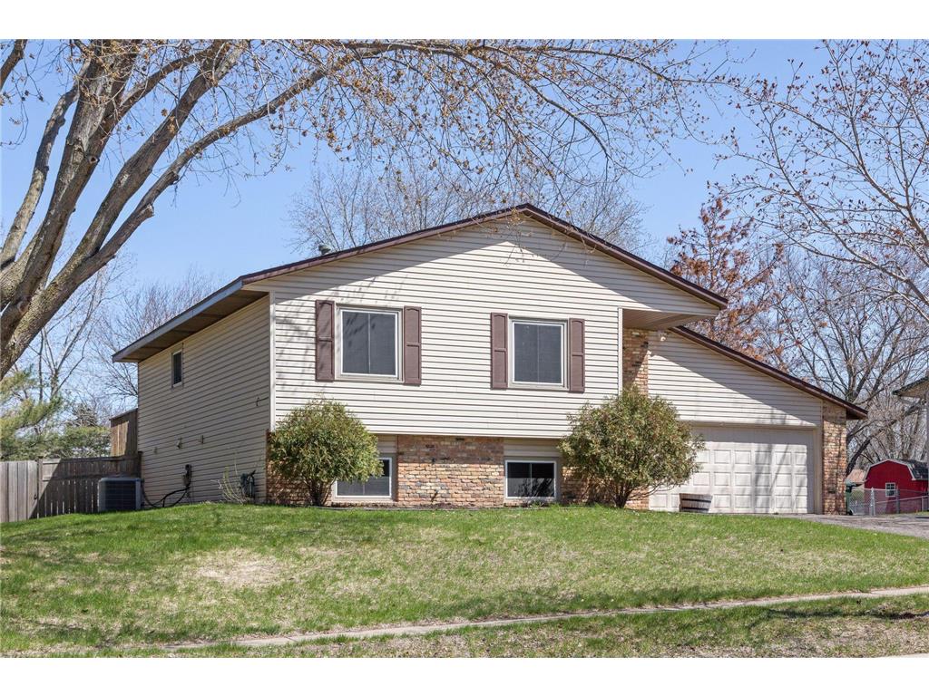 15785 Hayes Trail Apple Valley MN 55124 6359542 image1