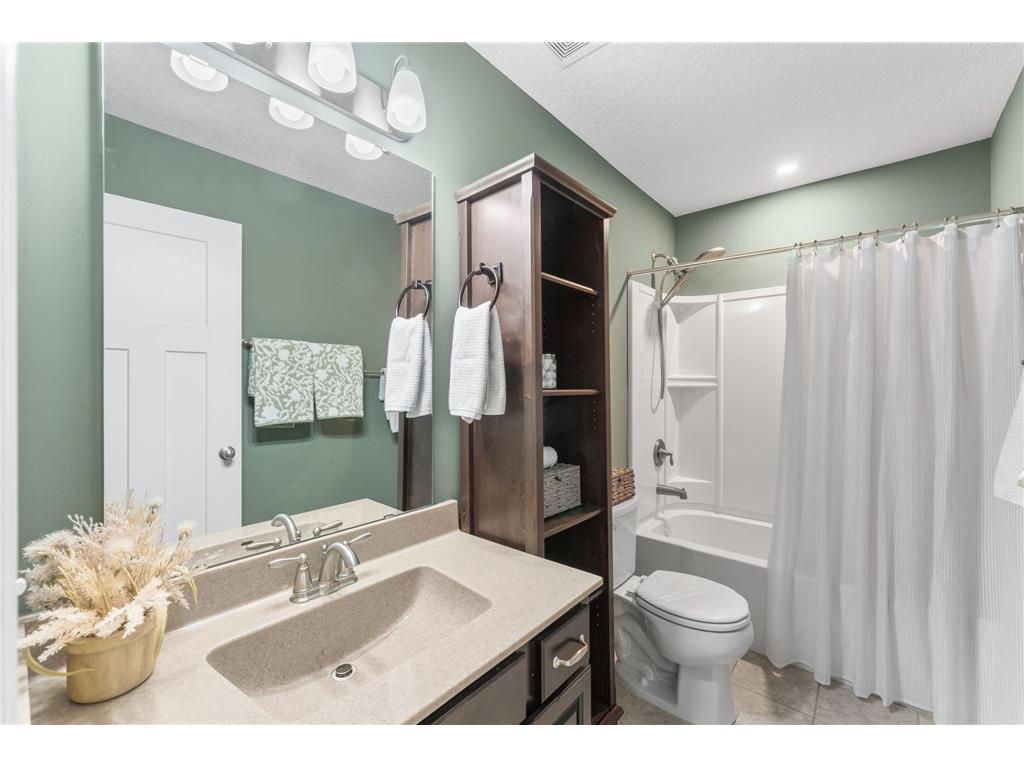 15788 Fair Hill Way Apple Valley MN 55124 7024100 image45