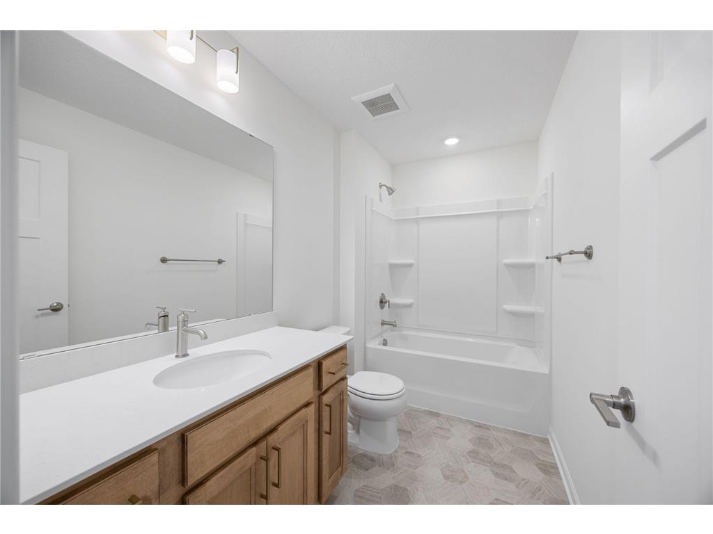 15799 Granada Avenue N Hugo MN 55038 - Oneka 7006978 image24