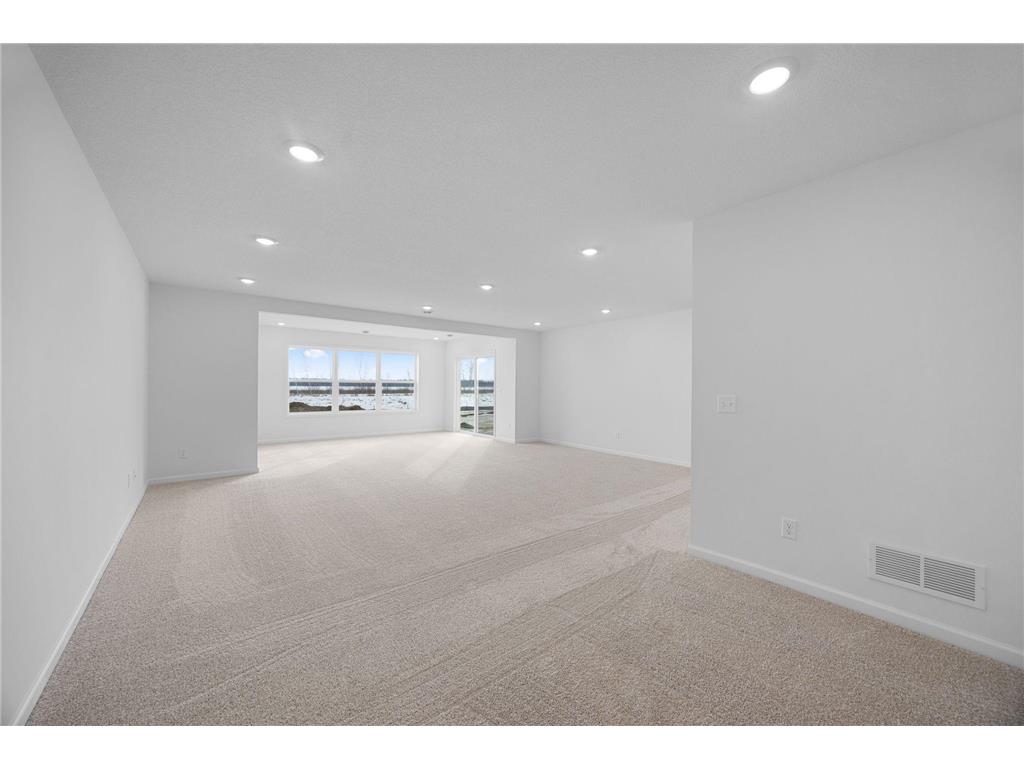 15799 Granada Avenue N Hugo MN 55038 - Oneka 7006978 image4