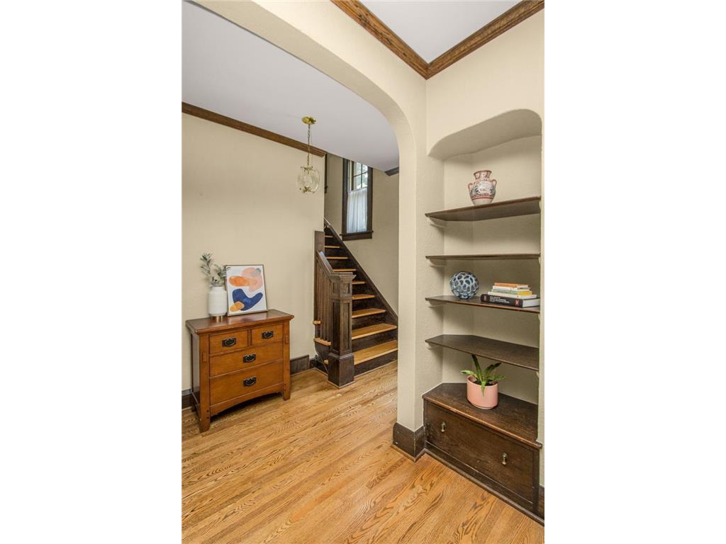 158 Snelling Avenue S Saint Paul MN 55105 6362809 image1