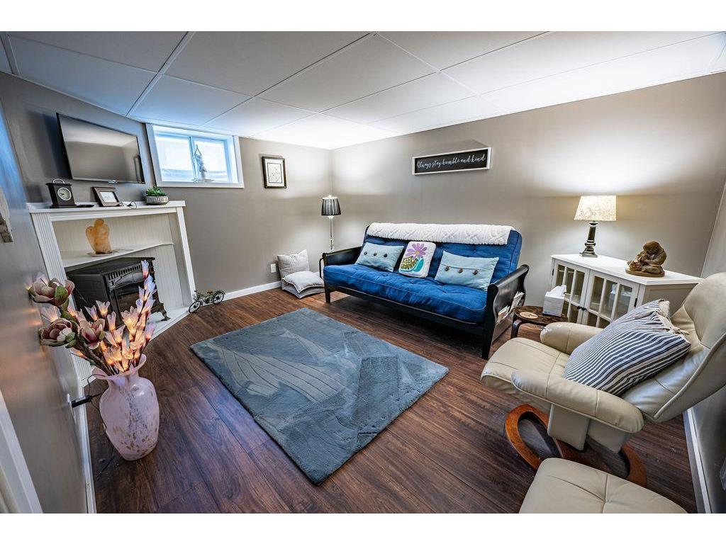 158 W Summit Avenue Ellsworth WI 54011 7042760 image10
