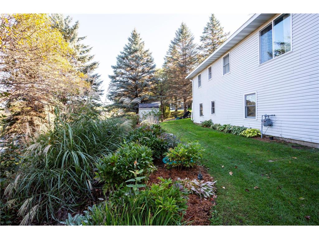 1580 E Division Street River Falls WI 54022 6812972 image34