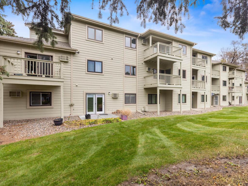 1580 Wheelock Lane #104 Saint Paul MN 55117 6820086 image19