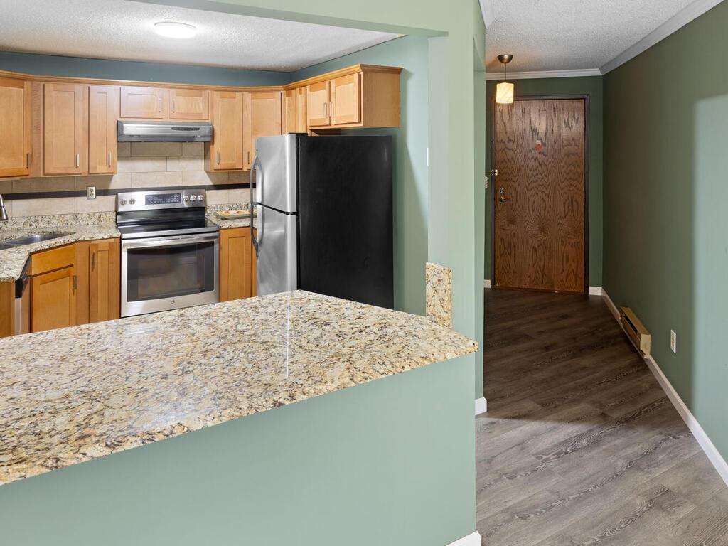 1580 Wheelock Lane #104 Saint Paul MN 55117 6820086 image3