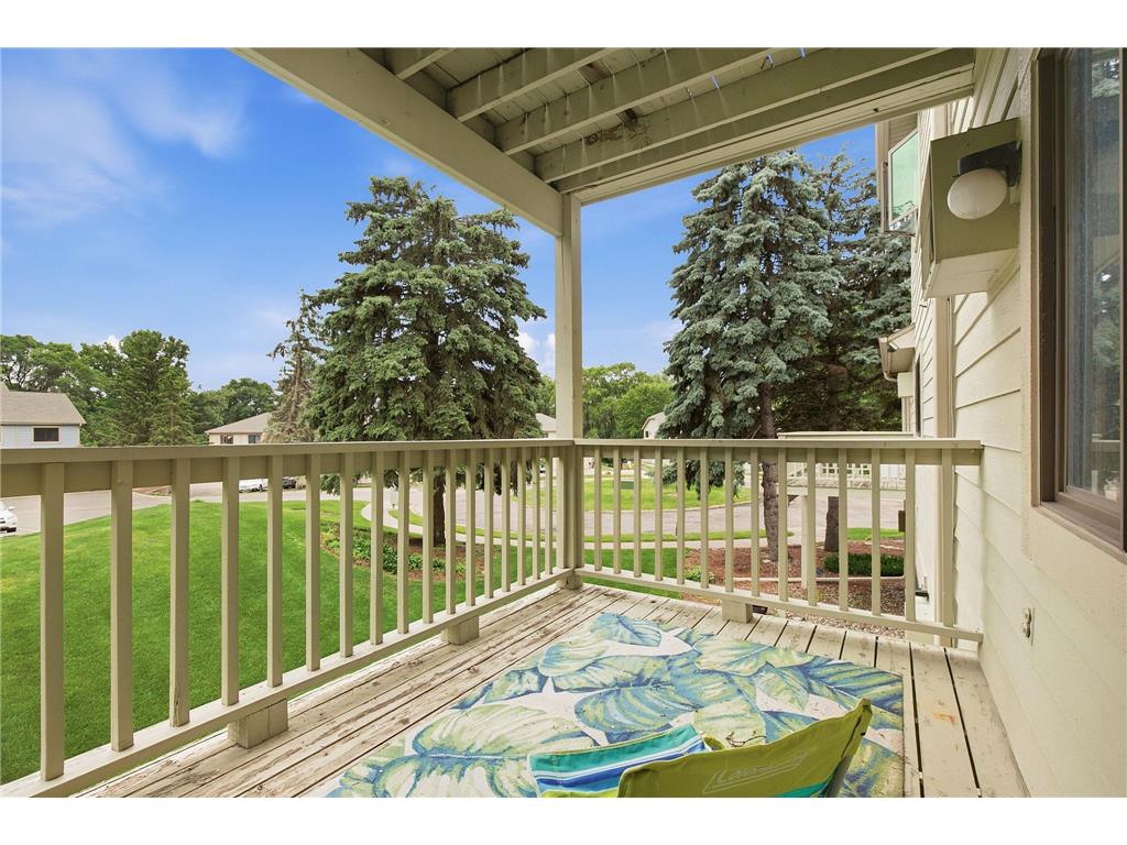 1580 Wheelock Lane #205 Saint Paul MN 55117 7084478 image1