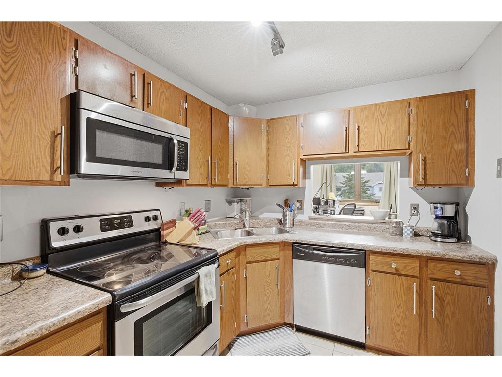 1580 Wheelock Lane #205 Saint Paul MN 55117 7084478 image3