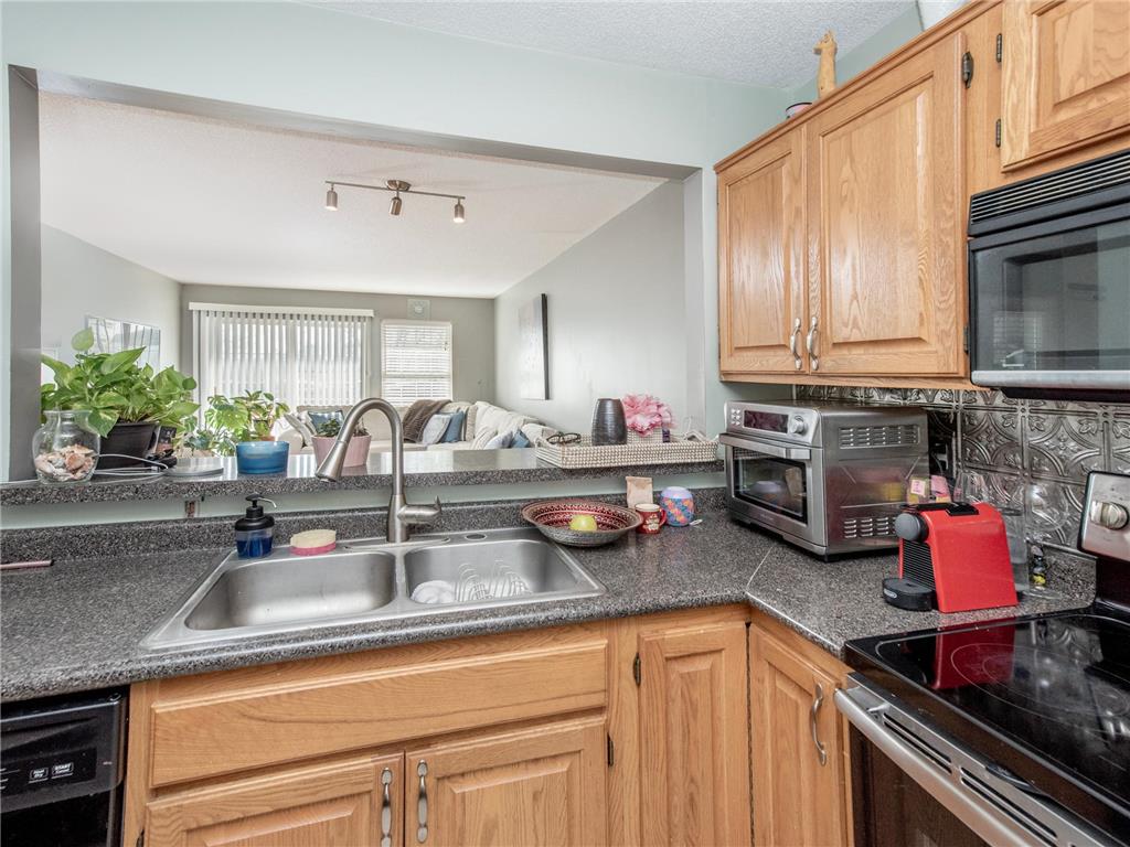 15805 24th Avenue N #F Plymouth MN 55447 7062391 image11