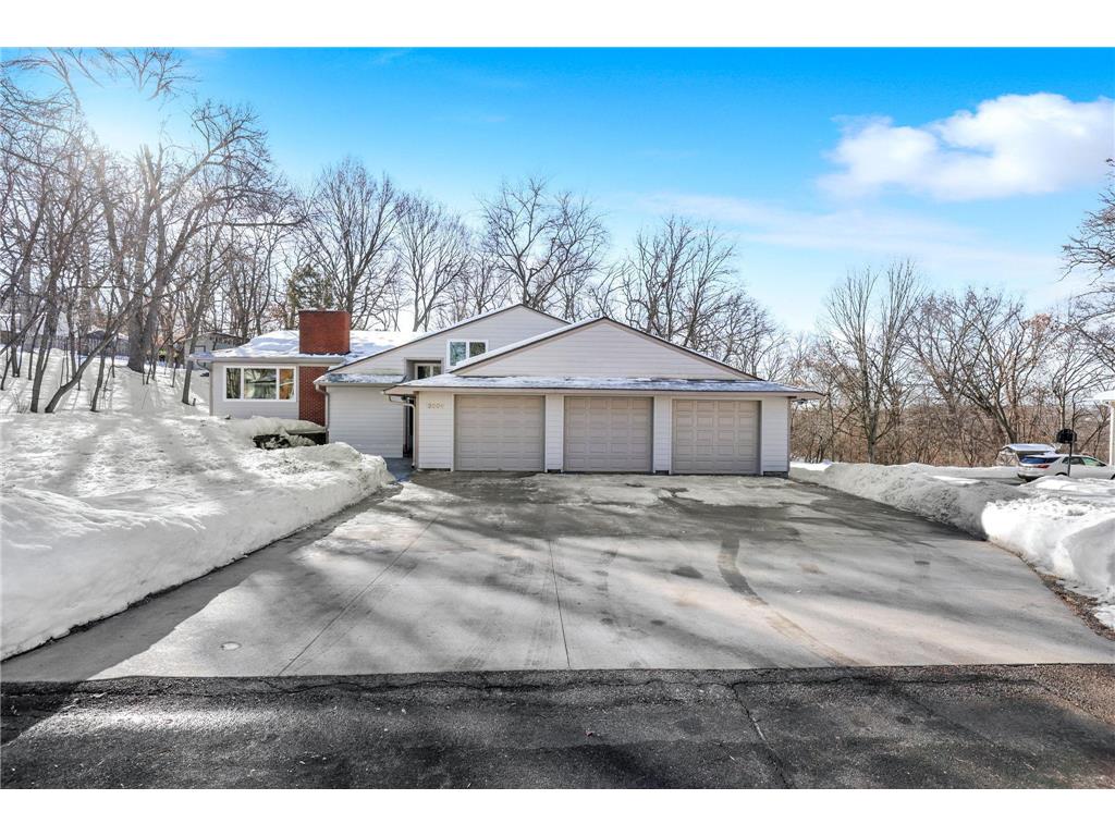 15809 S Eden Drive, Eden Prairie, MN, 55346 MLS 7594305 Edina Realty