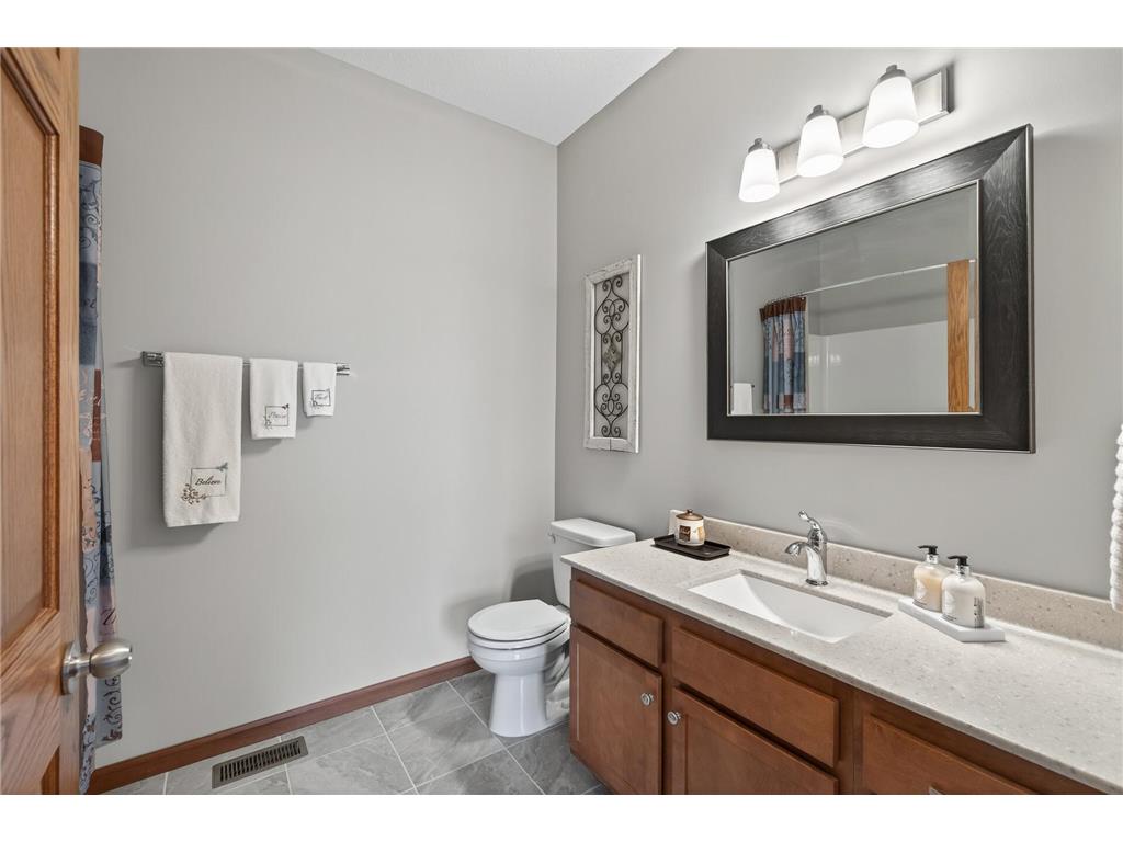 1581 Christie Place Saint Paul MN 55106 7035367 image23