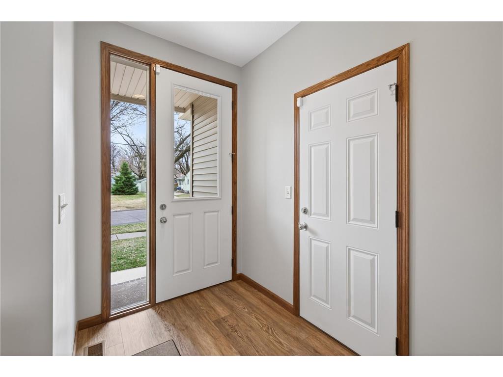 1581 Christie Place Saint Paul MN 55106 7035367 image5