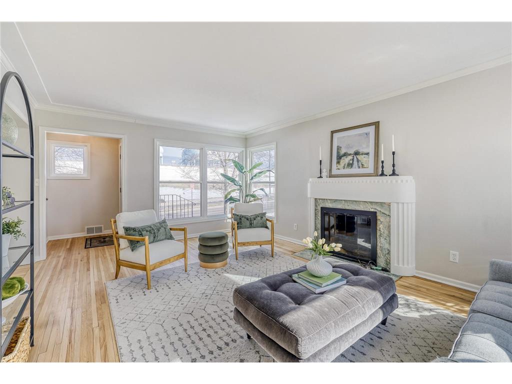 1581 Pinehurst Avenue Saint Paul MN 55116 7031635 image1