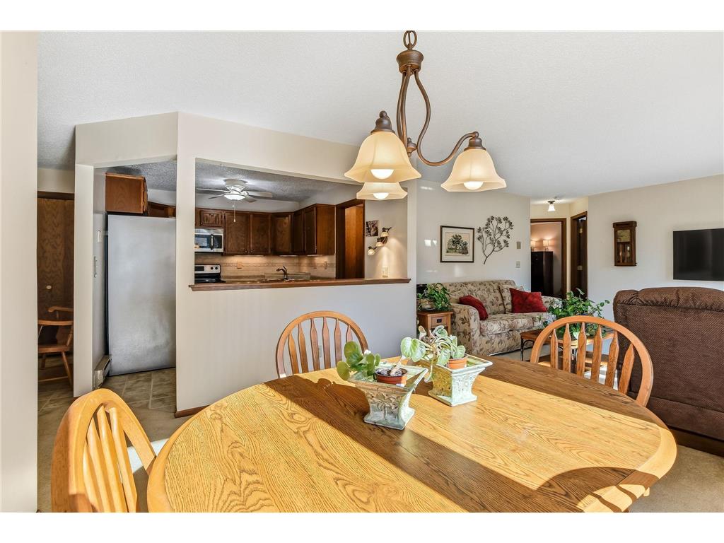 1581 Wheelock Lane #101 Saint Paul MN 55117 7018670 image10