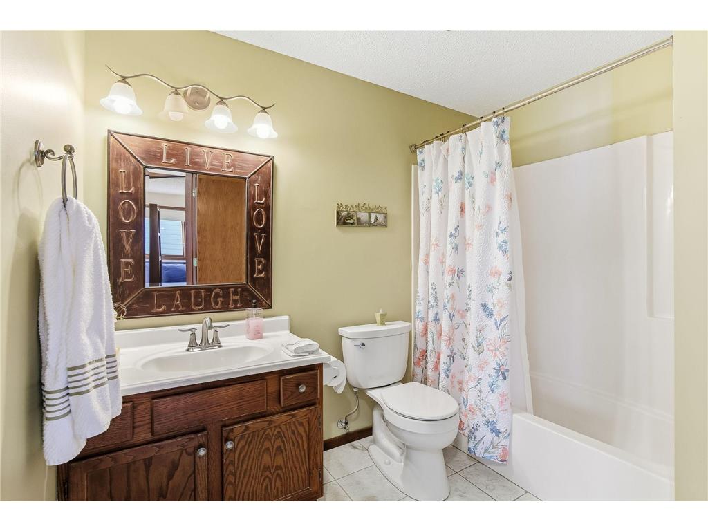 1581 Wheelock Lane #101 Saint Paul MN 55117 7018670 image15