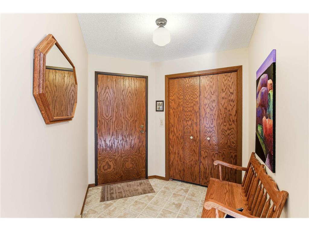 1581 Wheelock Lane #101 Saint Paul MN 55117 7018670 image19
