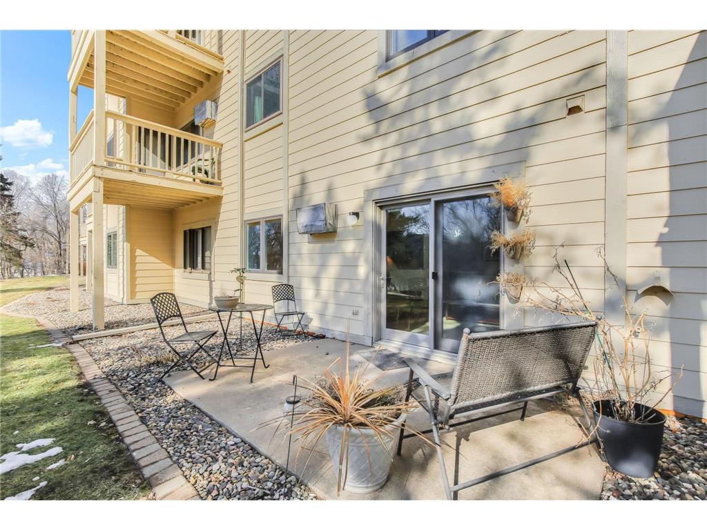 1581 Wheelock Lane #101 Saint Paul MN 55117 7018670 image24