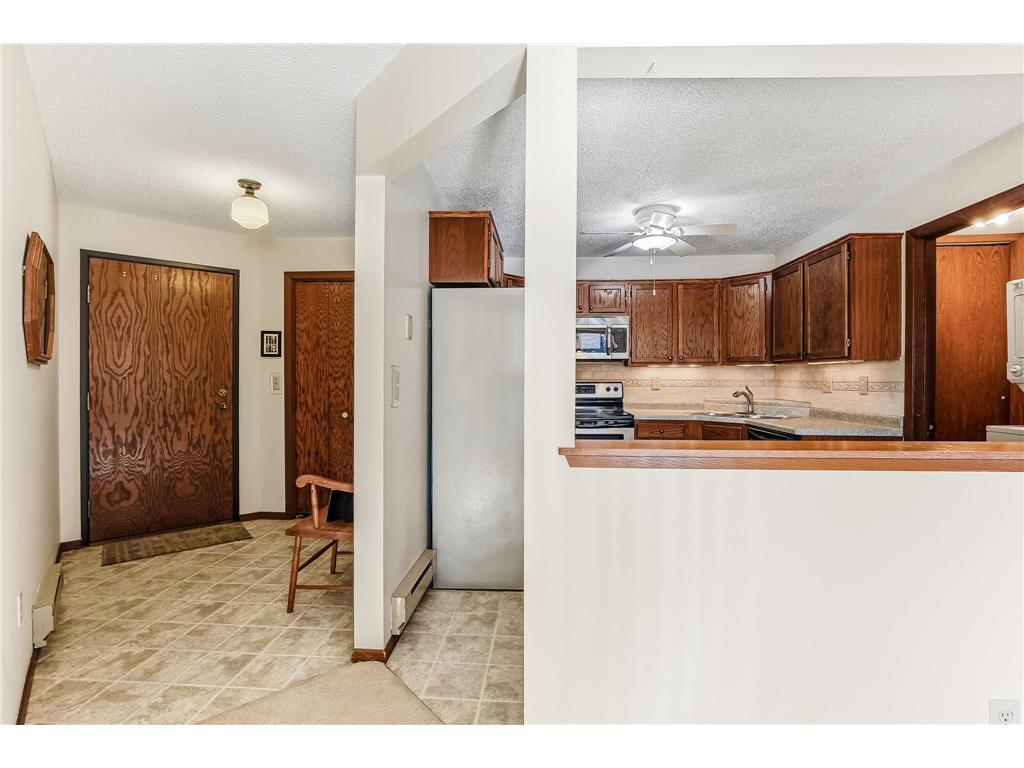 1581 Wheelock Lane #101 Saint Paul MN 55117 7018670 image5