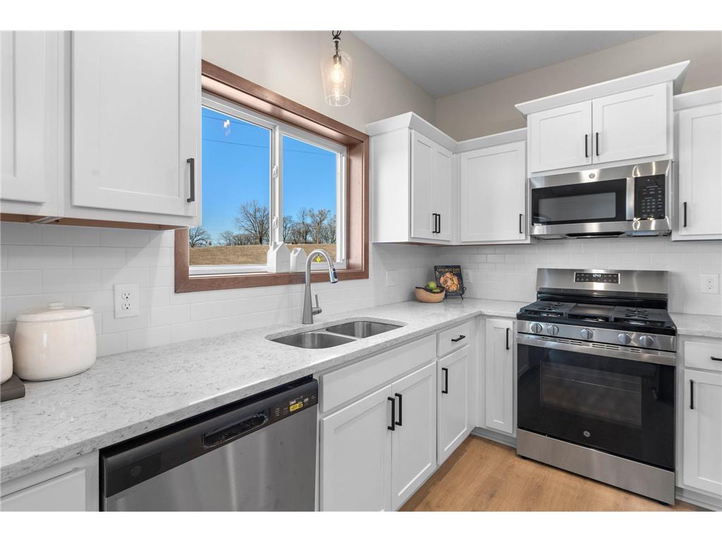 1582 76th Street W Inver Grove Heights MN 55077 6608535 image14