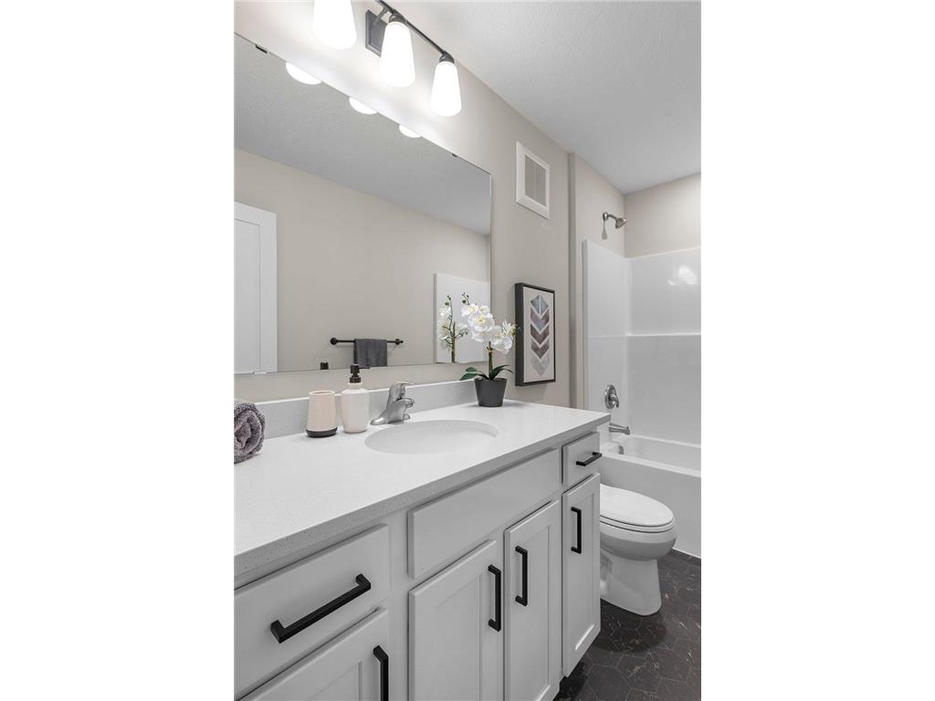 1582 76th Street W Inver Grove Heights MN 55077 6608535 image20