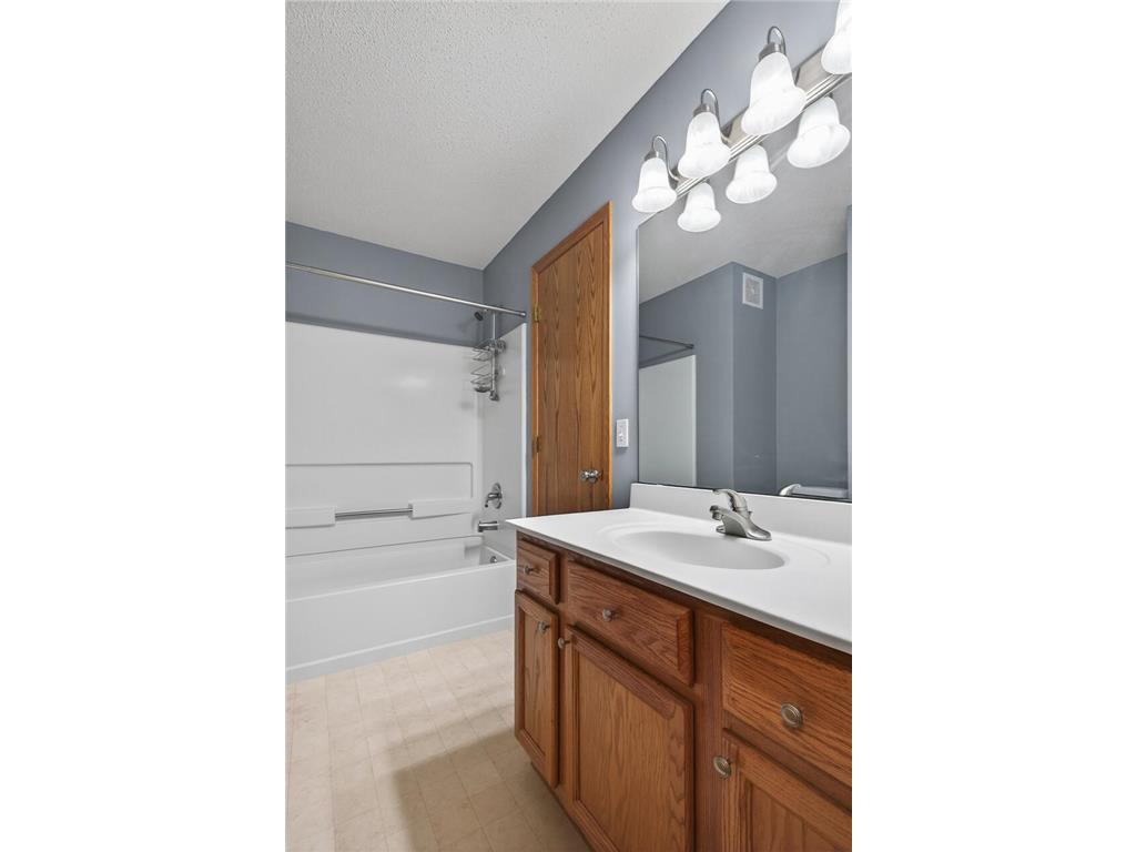 15822 Fleet Trail Apple Valley MN 55124 7083438 image25