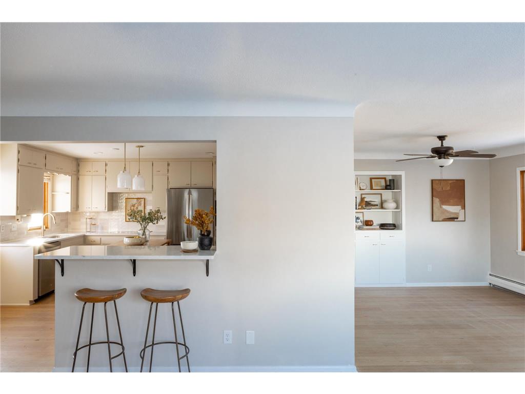 1583 / 1585 Hazelwood Street Saint Paul MN 55106 6676695 image1