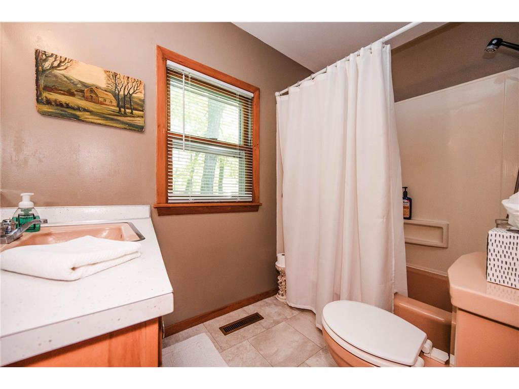 1583 E Shore Drive Detroit Lakes MN 56501 - Detroit 7050953 image43