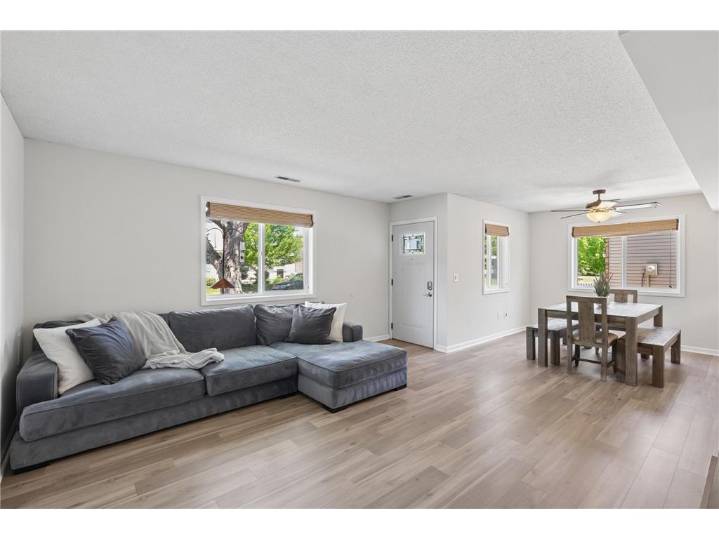 15834 Griffon Path Apple Valley MN 55124 7009849 image6