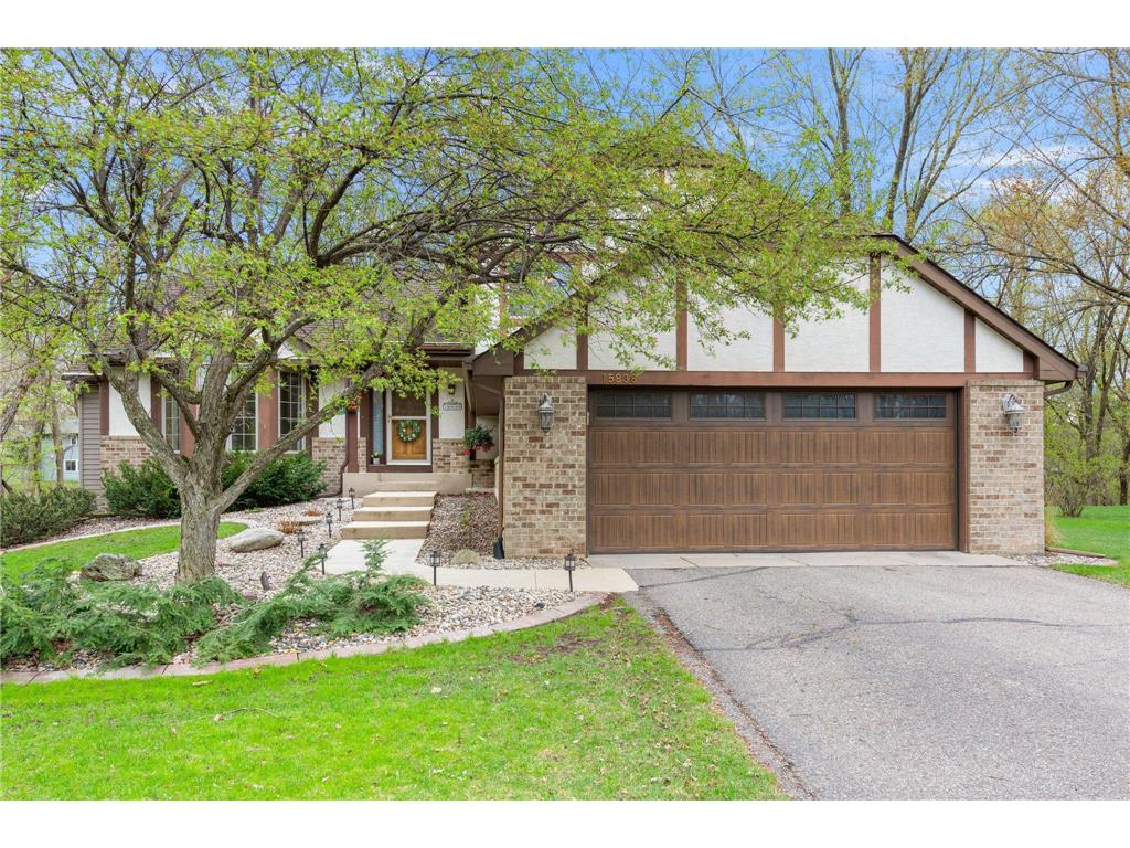 15838 Woodknoll Lane, MN, 55345 MLS 6529867 Edina Realty
