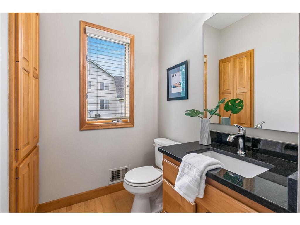 1584 Windsor Lane Shakopee MN 55379 7099081 image26