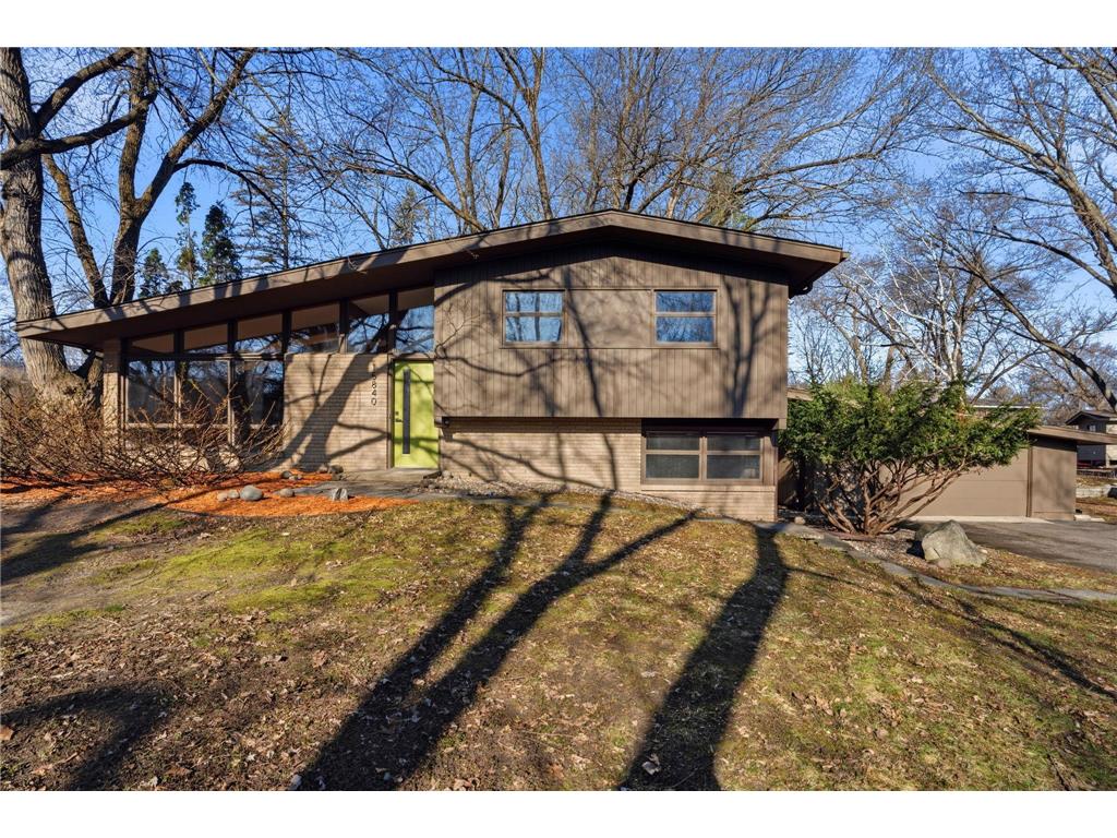 15840 Woodgate Road N Minnetonka MN 55345 7054875 image1