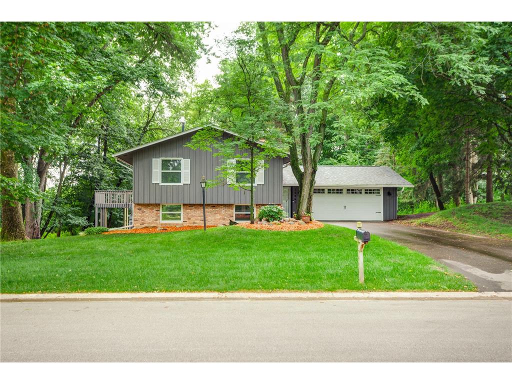 15841 N Hillcrest Court Eden Prairie MN 55346 7080769 image2