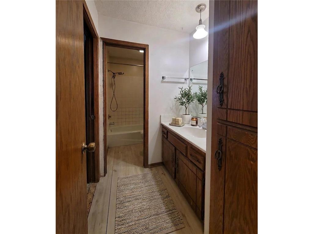 1585 S Bavarian Pass Fridley MN 55432 7078414 image11