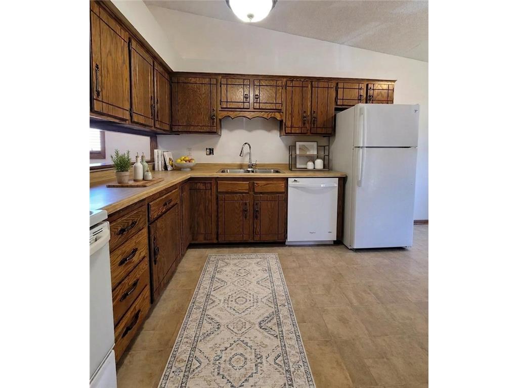 1585 S Bavarian Pass Fridley MN 55432 7078414 image2