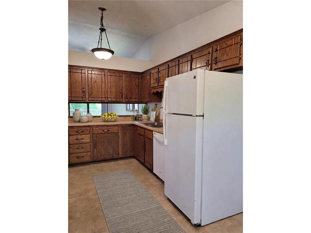 1585 S Bavarian Pass Fridley MN 55432 7078414 image3
