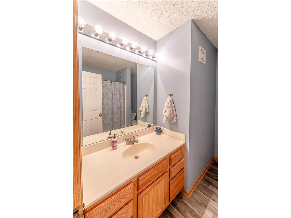 1586 Woodlynn Avenue #2 Maplewood MN 55109 7040350 image15