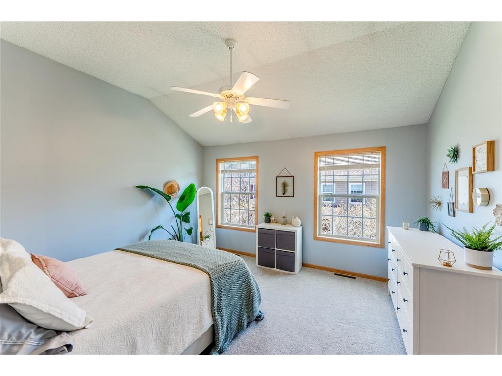 1586 Woodlynn Avenue #2 Maplewood MN 55109 7040350 image9