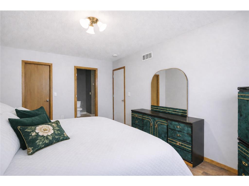 15865 Griffon Path Apple Valley MN 55124 7048907 image8