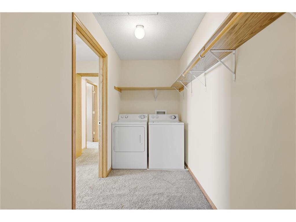 1587 County Road D E Maplewood MN 55109 7090581 image16