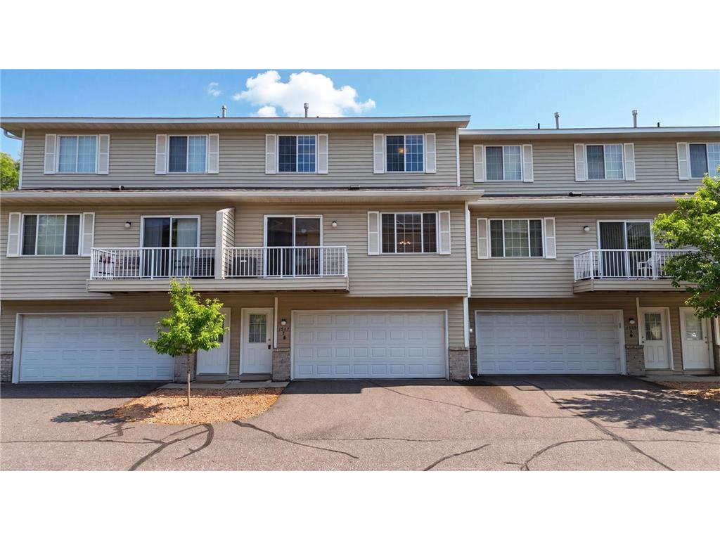 1587 County Road D E Maplewood MN 55109 7090581 image2