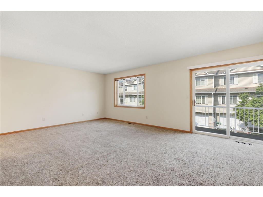 1587 County Road D E Maplewood MN 55109 7090581 image5